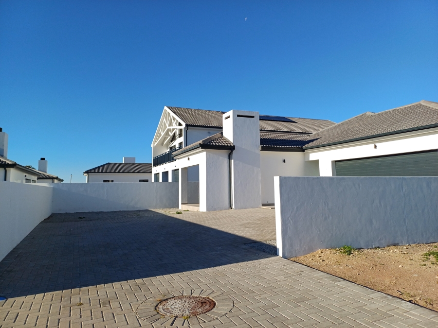 3 Bedroom Property for Sale in Sandy Point Western Cape